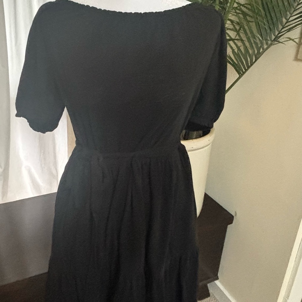 GAP Black Dress with Puff Sleeves, Bateau Neckline, Tie Waist, and Pockets XS